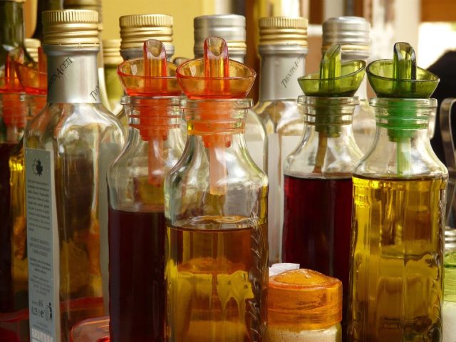 Comparatif désinfectants naturels contre moisissures et levures